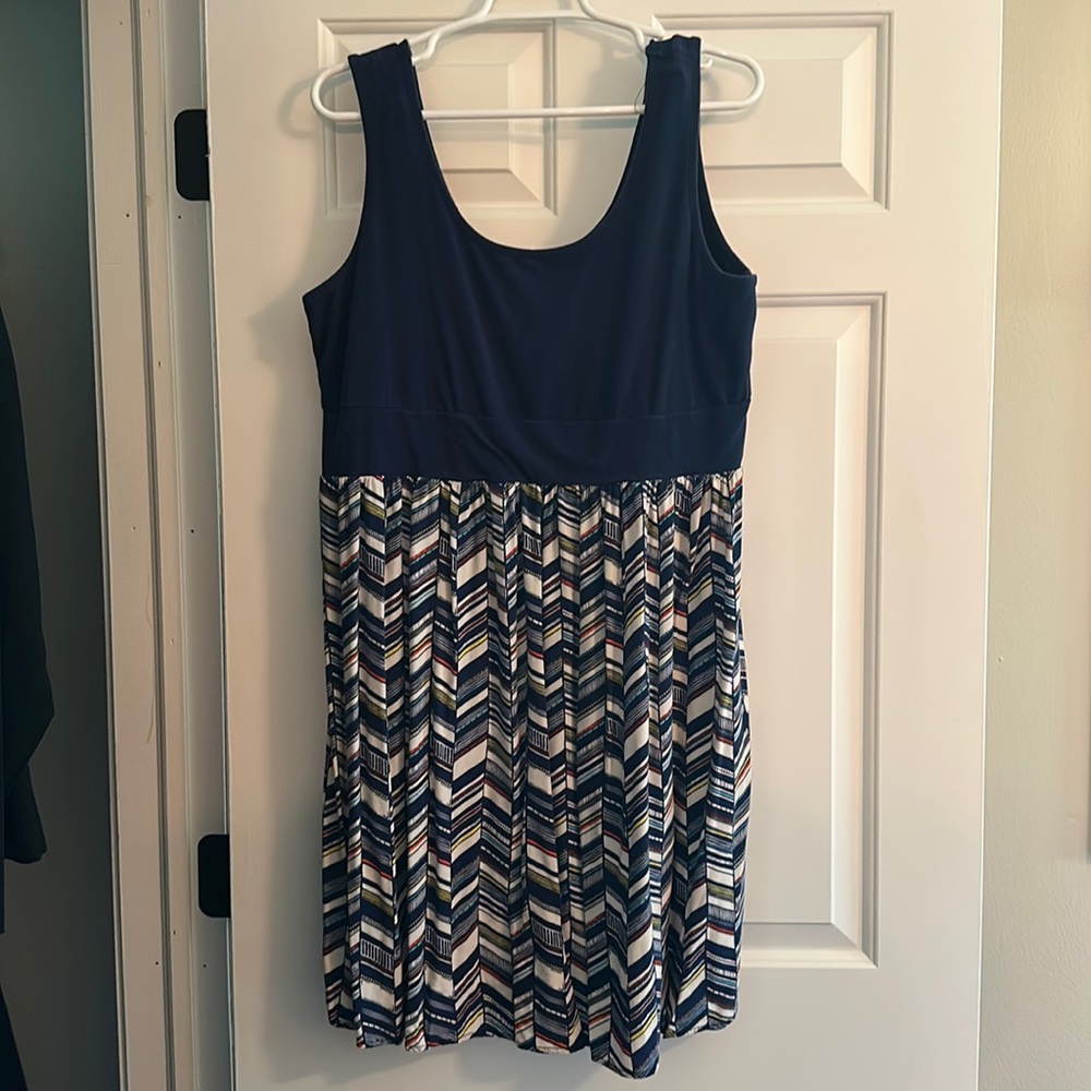 TORRID navy chevron print dress - Size 2